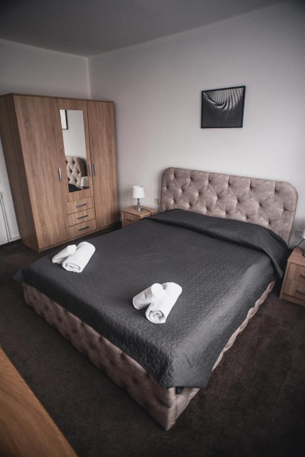 Petrosani Camere De Inchiriat - Hotel Petroshani Srl Eksteriør bilde