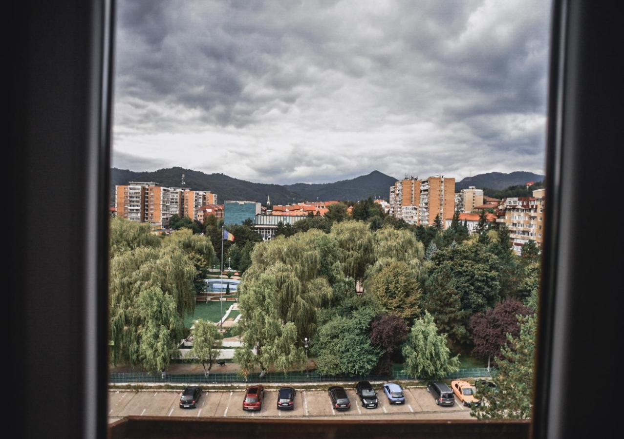 Petrosani Camere De Inchiriat - Hotel Petroshani Srl Eksteriør bilde