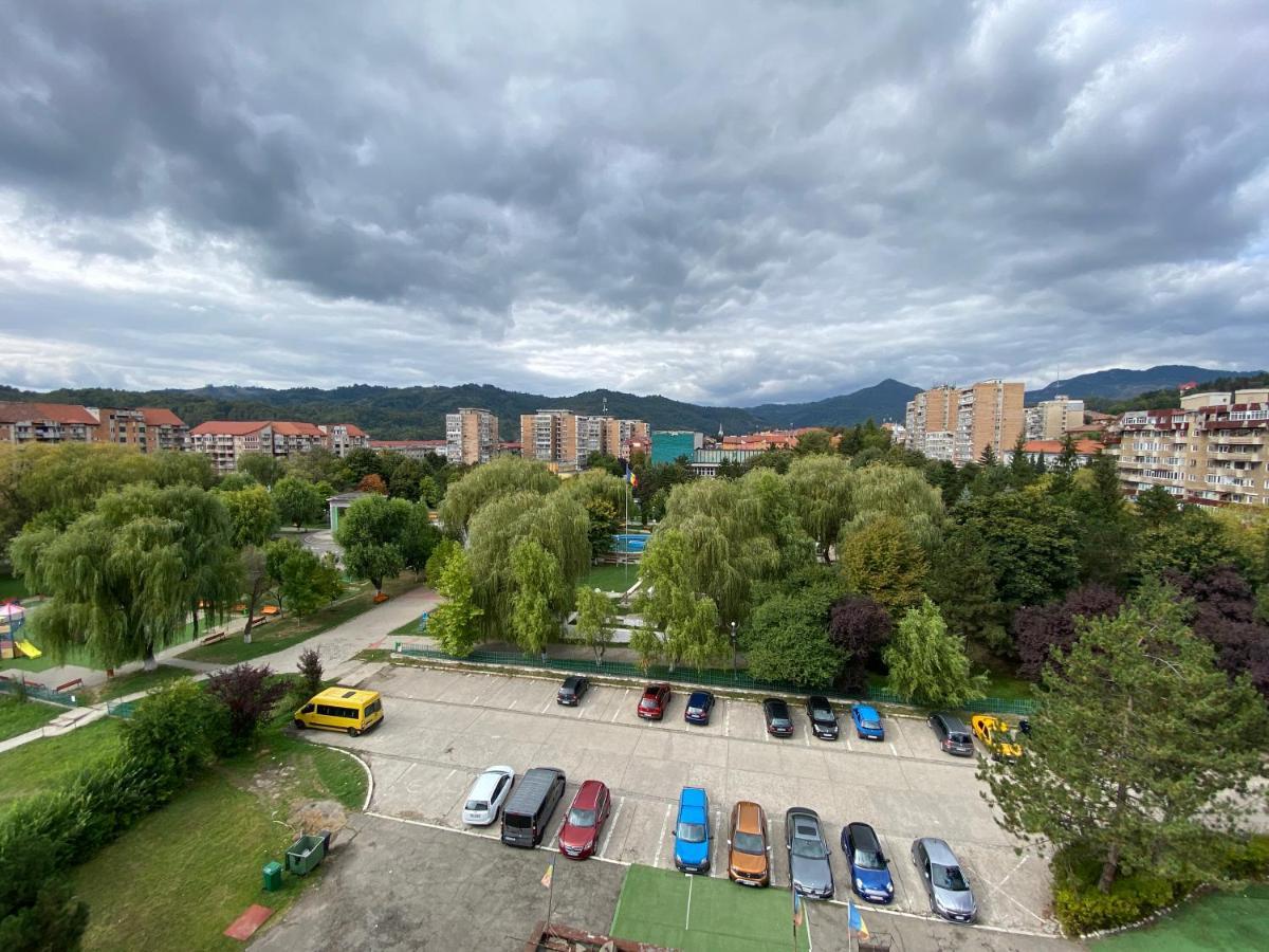 Petrosani Camere De Inchiriat - Hotel Petroshani Srl Eksteriør bilde