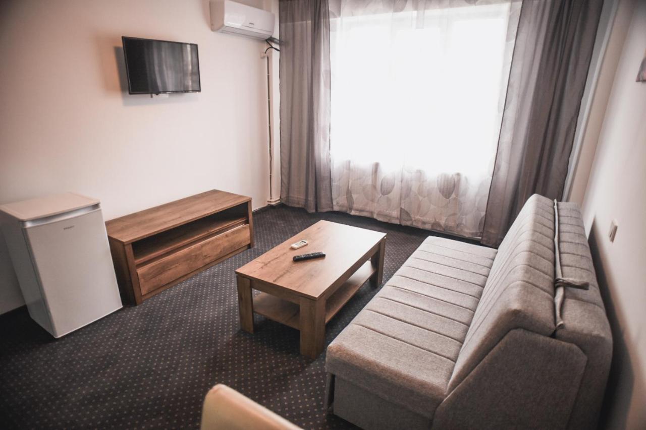 Petrosani Camere De Inchiriat - Hotel Petroshani Srl Eksteriør bilde