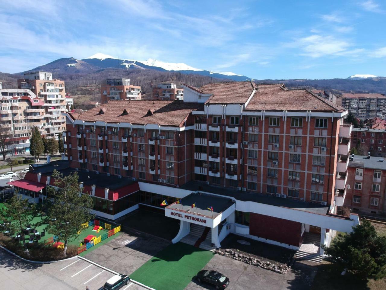 Petrosani Camere De Inchiriat - Hotel Petroshani Srl Eksteriør bilde
